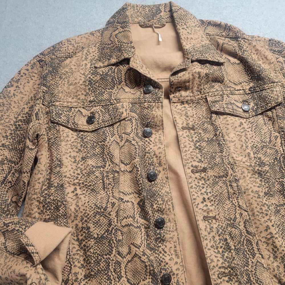 Free People Snake Print Denim Trucker Jacket Tan Brown Python Size Small - Picture 1 of 9